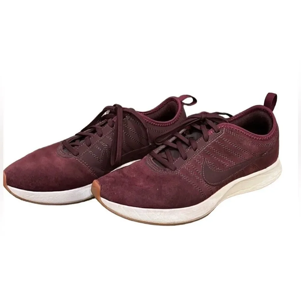 Nike Athletic Suede Shoes Size 7.5